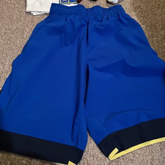 Stephen Curry basketball shorts - Picture 3 of 3